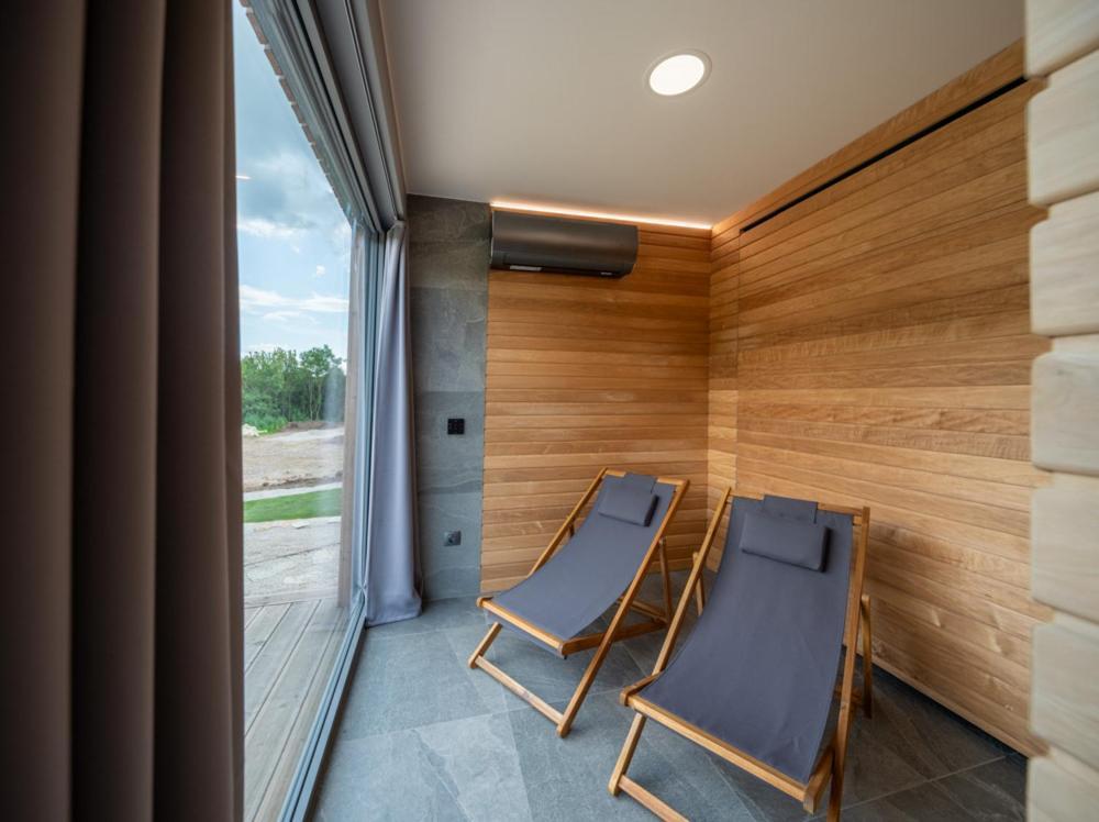 Penzion Vcelarsky Dvur Lednice Exterior foto